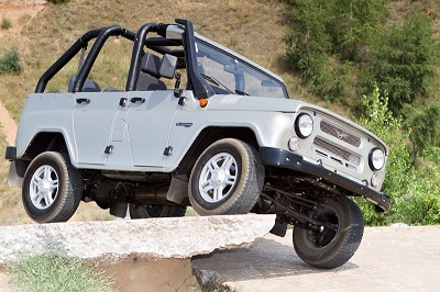 t_uaz_hanter_beach_4-400.jpg